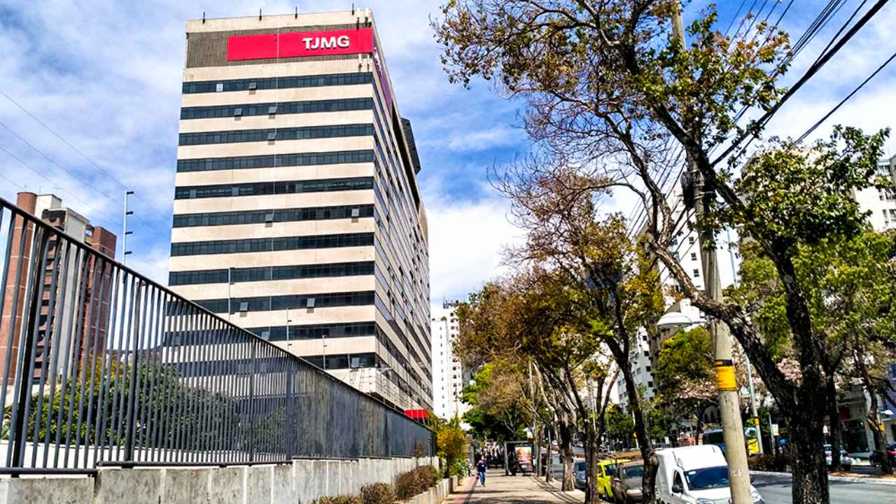 Criança perde parte dos dedos Criança perde parte dos dedos