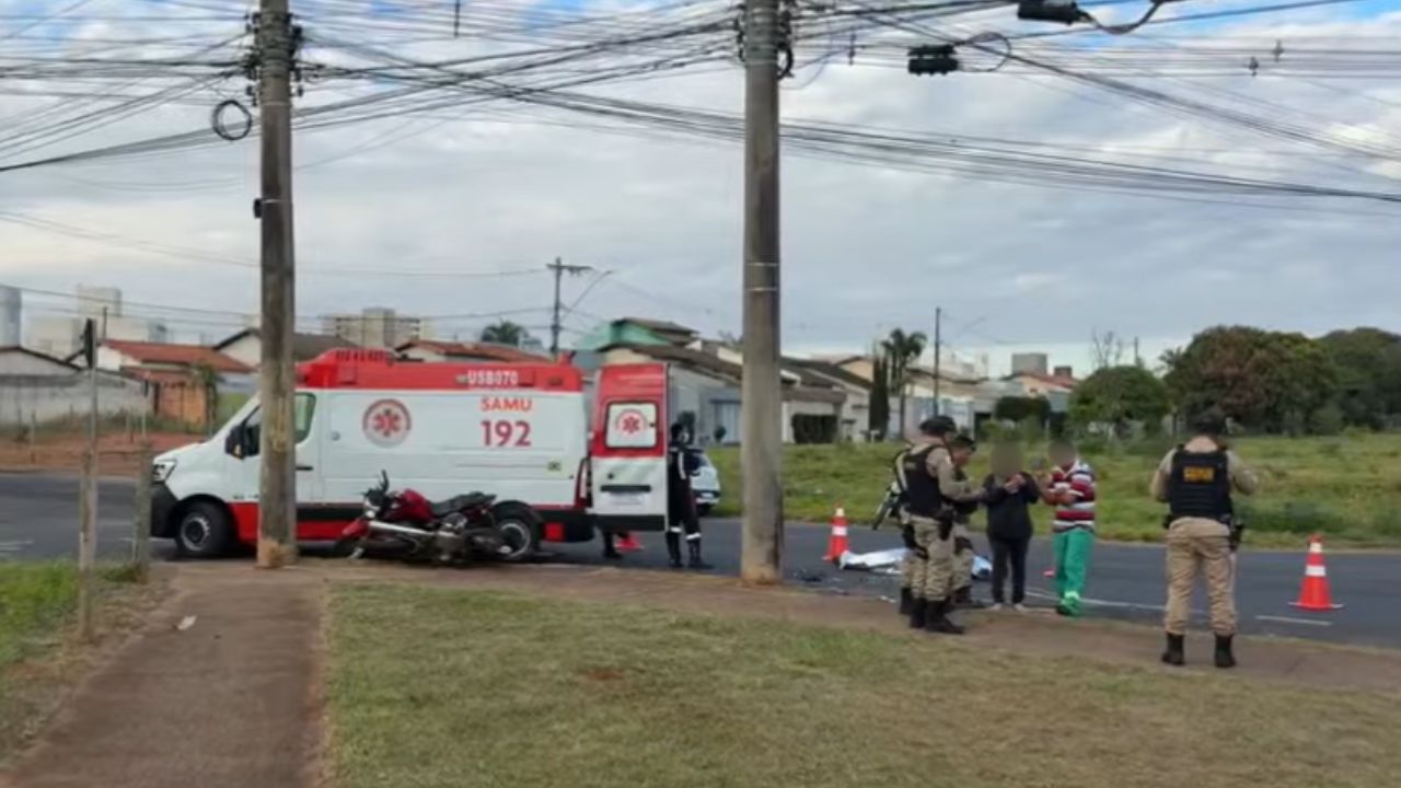 Motociclista morre Motociclista morre