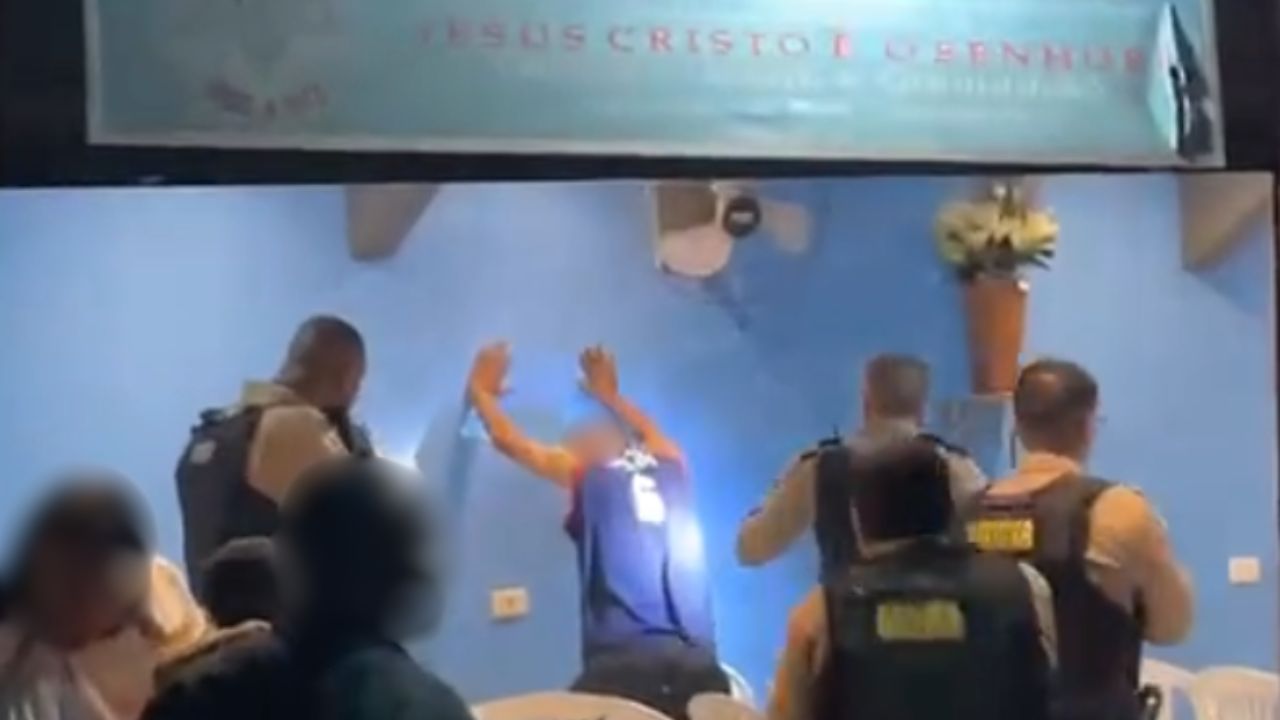 Homem mata ex-namorada