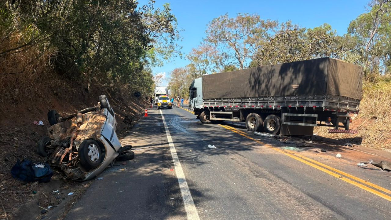 Motorista morre Motorista morre