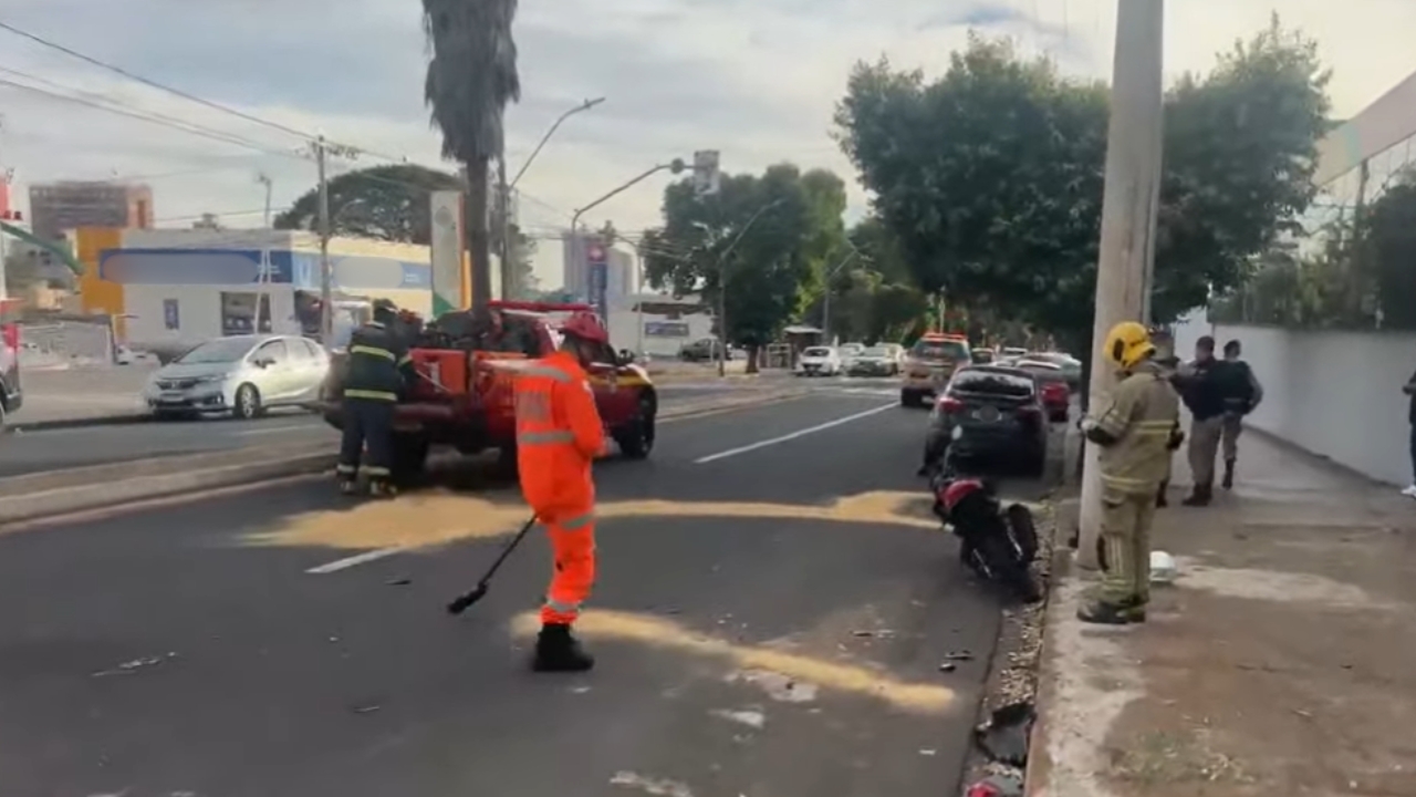 Acidente na Avenida Santos Dumont Acidente na Avenida Santos Dumont