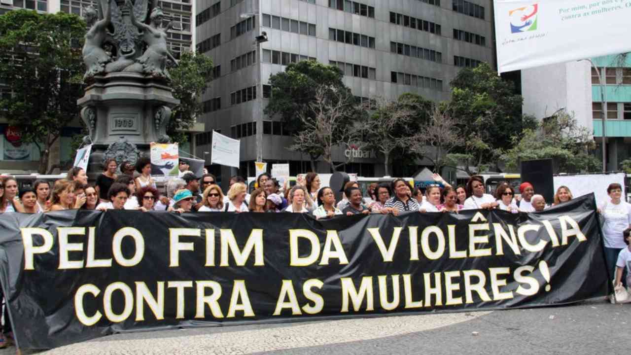 Lei Maria da Penha