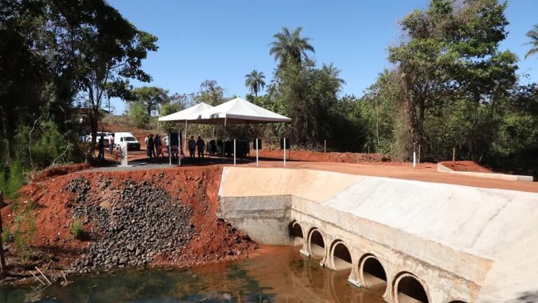 Nova ponte em Miraporanga
