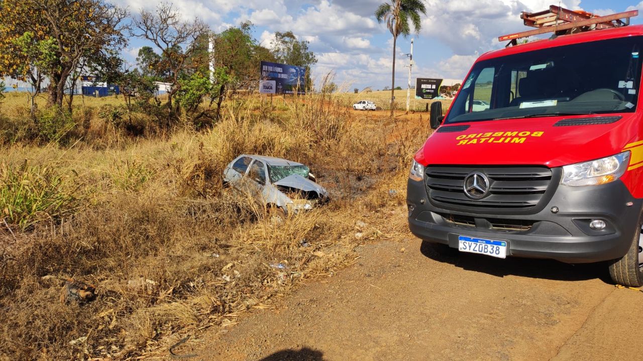 Batida entre carros