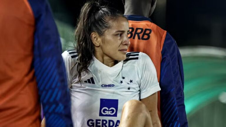 Atleta Cruzeiro lesão indenizada