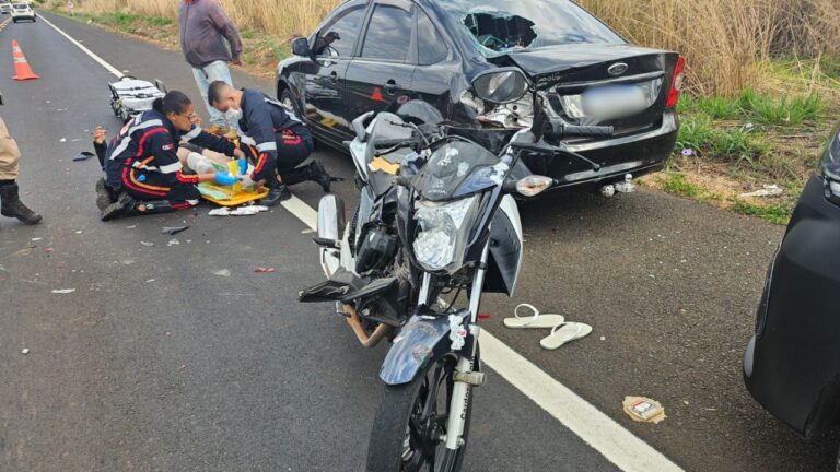 Motociclista fica ferido