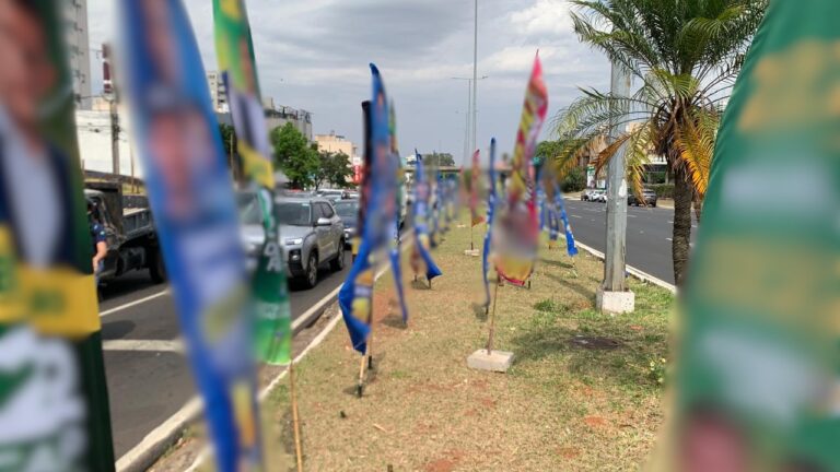 Wind banners