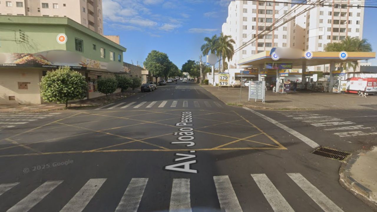 manutenção rede de esgoto dmae