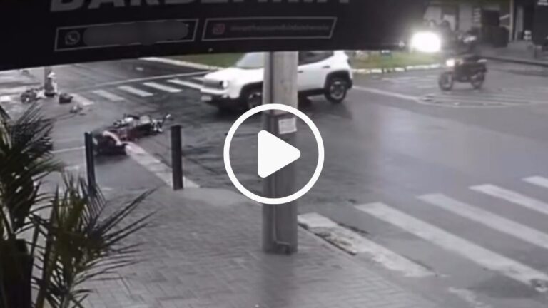 motociclista é arremessado