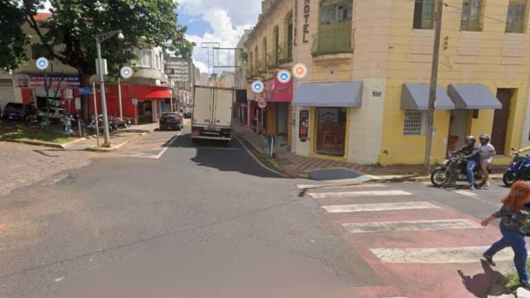 Rua Artur Machado