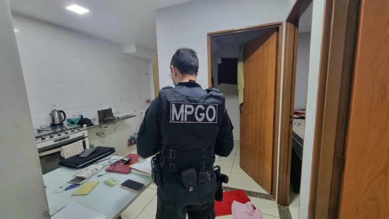 operação que desarticulou grupo envolvido em golpe do ipva