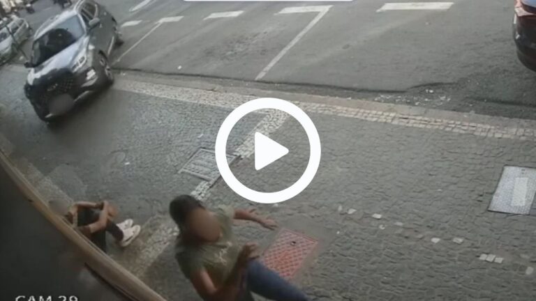 loja no centro de uberlandia invadida por carro