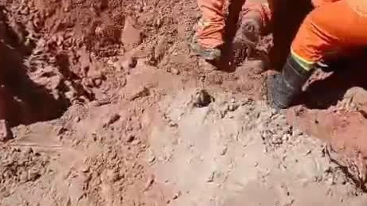 Trabalhador soterrado Trabalhador soterrado