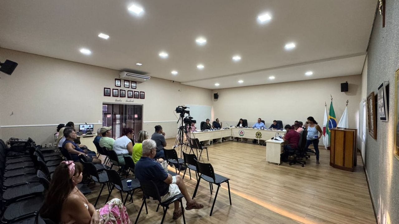 Câmara Municipal de Água Comprida Câmara Municipal de Água Comprida