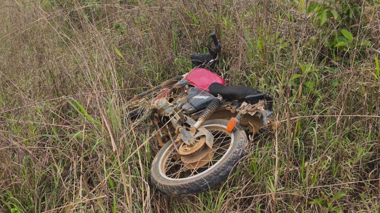 Motociclista de 21 anos é encontrado morto Motociclista de 21 anos é encontrado morto
