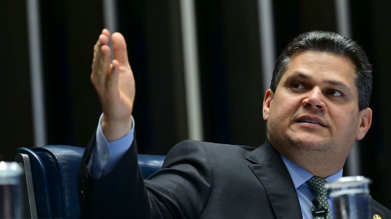 Alcolumbre tirou PEC da Segurança Pública Alcolumbre tirou PEC da Segurança Pública
