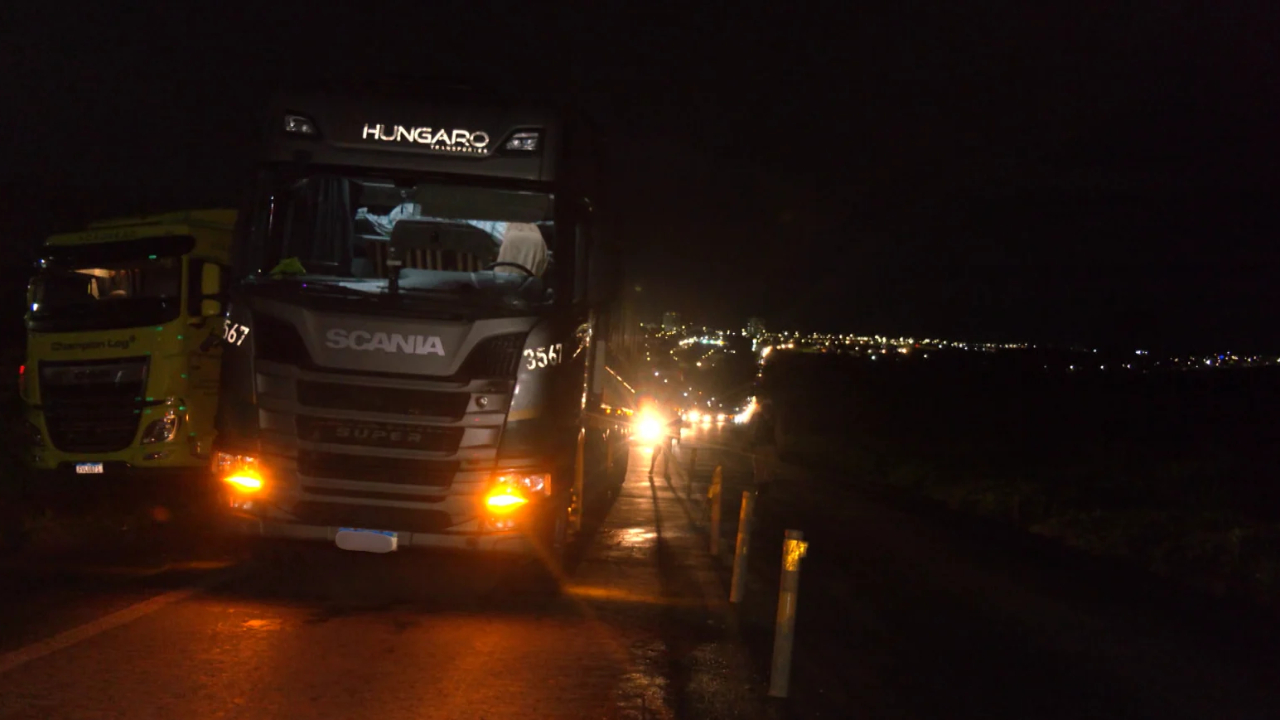 congestionamento no anel viário Ayrton Senna