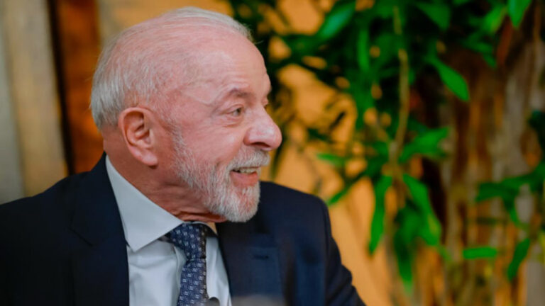 Lula reeleito