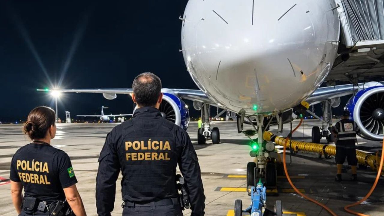 PF participa da extraditação de procurado pela Interpol por promoção de migração ilegal