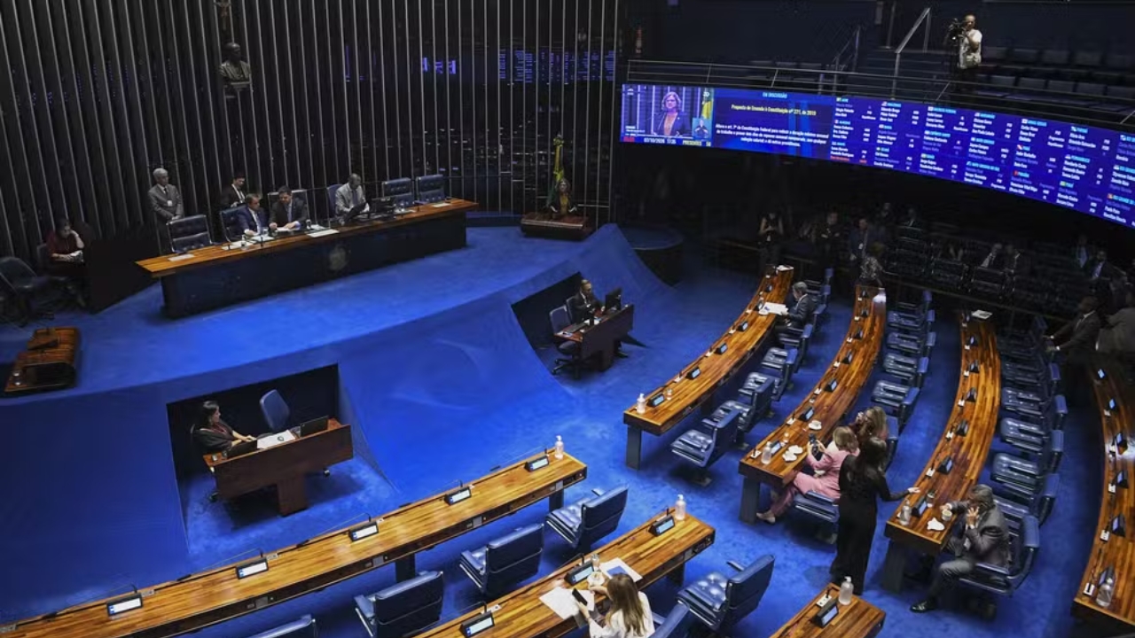 Senado - fim da escala 6x1
